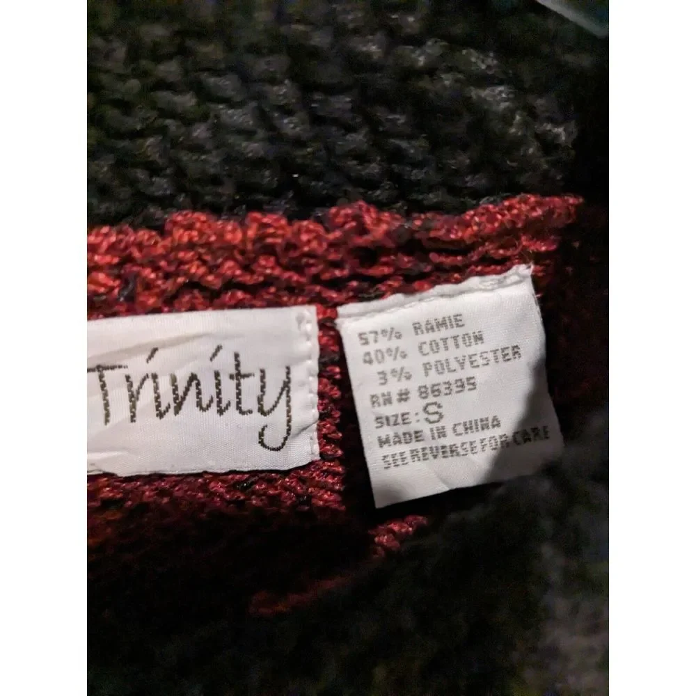 Ann‎ Trinity  Red Sweater Womans Small heart button Cardigan Top